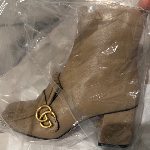 NEW GUCCI MARMONT GG FRINGE LEATHER ANKLE BOOTS - Picture 6 of 8